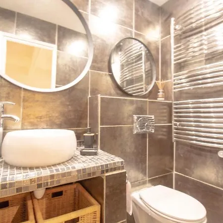 Apartamento Luxueux Appartement, Centre Historique 50m Du Port Et De La De La Ponche Saint-Tropez