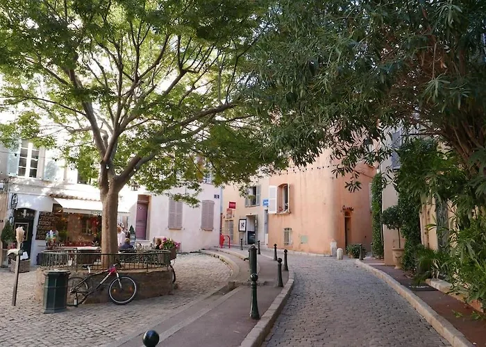 Luxueux Appartement, Centre Historique 50m Du Port Et De La De La Ponche Appartement *