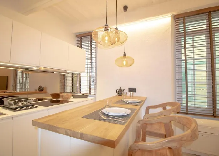 Apartamento Luxueux Appartement, Centre Historique 50m Du Port Et De La De La Ponche *