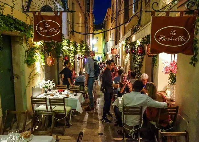 Apartment Luxueux Appartement, Centre Historique 50m Du Port Et De La De La Ponche *